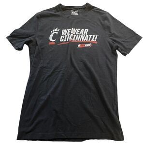 We Wear Cincinnati ruckus UC Bear Cats Tshirt Mens Small